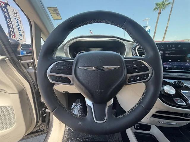 2023 Chrysler Pacifica Hybrid Touring L