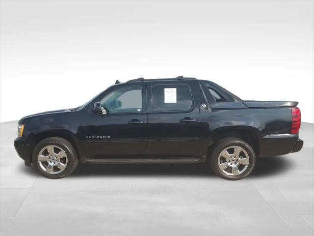 2013 Chevrolet Avalanche LS