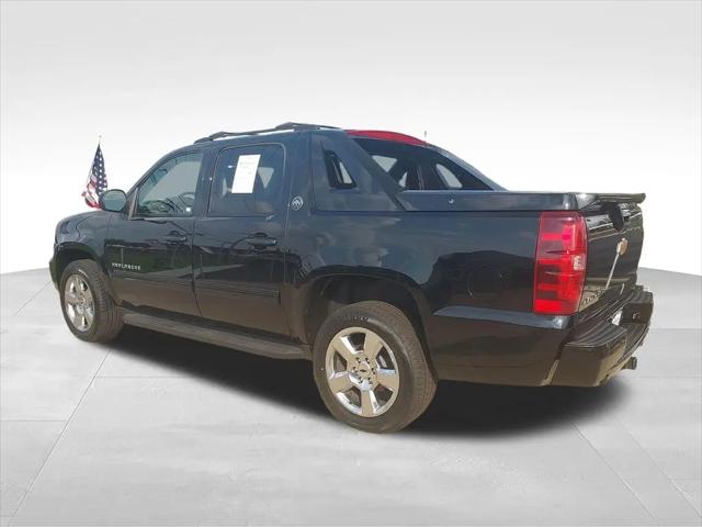 2013 Chevrolet Avalanche LS