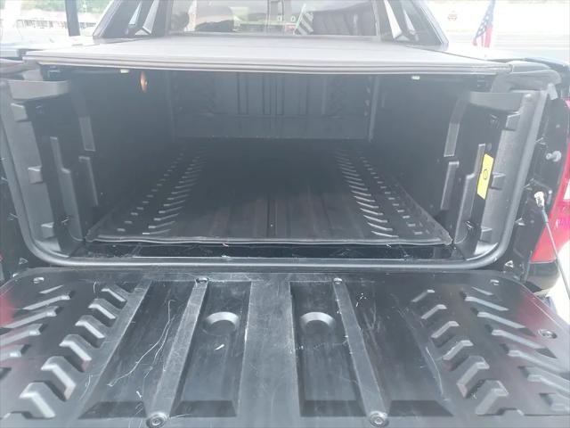 2013 Chevrolet Avalanche LS