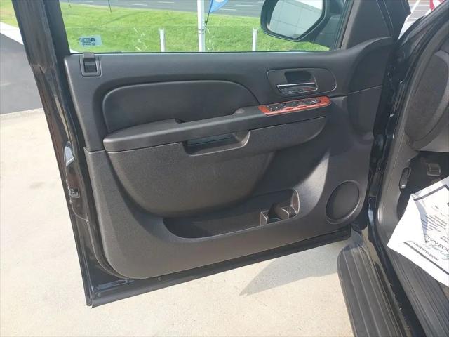 2013 Chevrolet Avalanche LS
