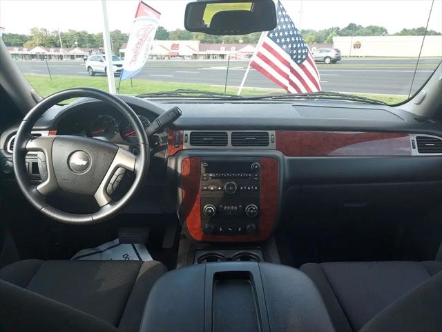 2013 Chevrolet Avalanche LS