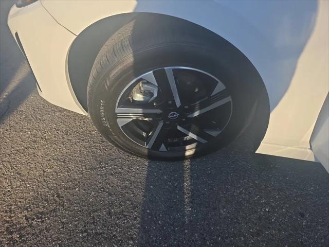 2024 Nissan Sentra SV Xtronic CVT