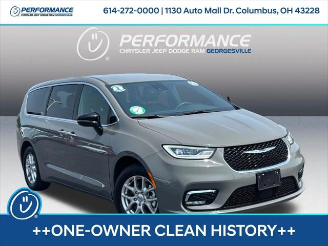 2025 Chrysler Pacifica Select for sale near Columbus, OH