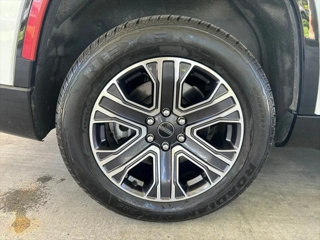 2025 Jeep Wagoneer Carbide 4x4