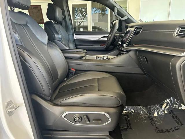 2025 Jeep Wagoneer Carbide 4x4