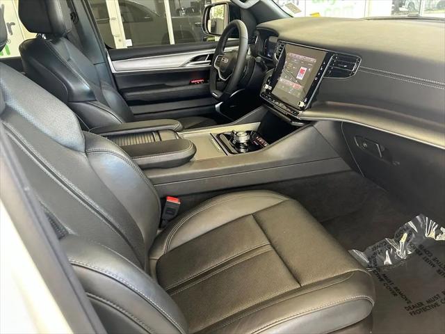 2025 Jeep Wagoneer Carbide 4x4