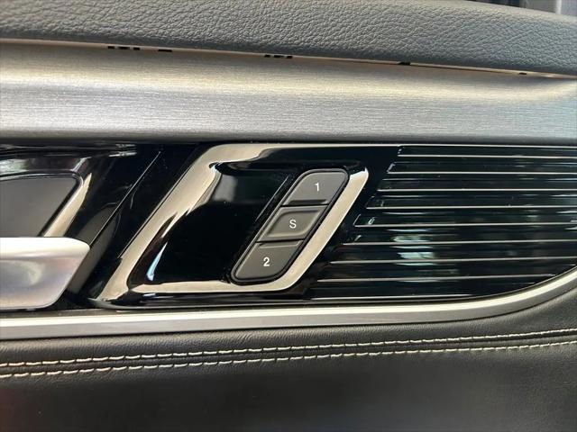2025 Jeep Wagoneer Carbide 4x4