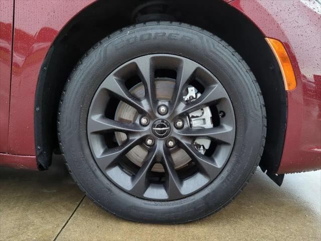 2021 Chrysler Pacifica Touring