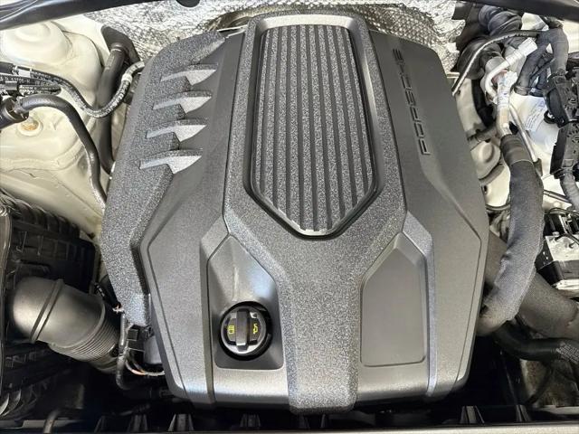 2024 Porsche Macan Macan