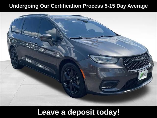 2022 Chrysler Pacifica Limited for sale in Berlin, NJ