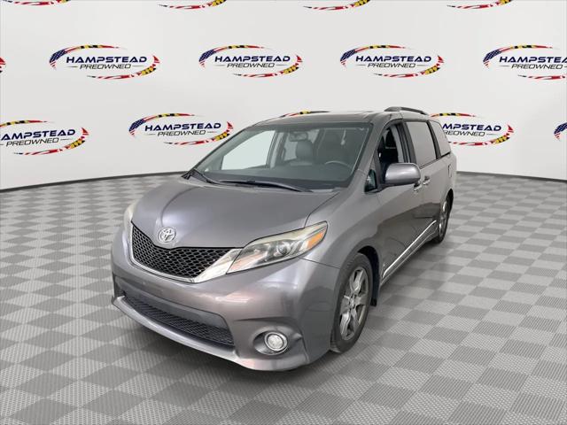 2017 Toyota Sienna SE 8 Passenger for sale in Hampstead, MD