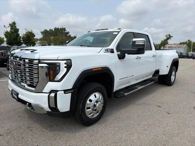 2025 GMC Sierra 3500HD Crew Cab, Long Bed, Denali DRW, 4WD for sale in Schaumburg, IL