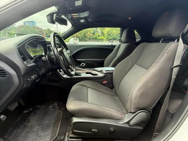 2021 Dodge Challenger SXT