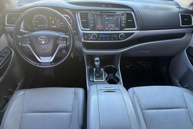 2017 Toyota Highlander LE Plus