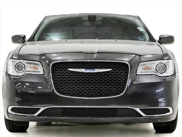 2023 Chrysler 300 Touring
