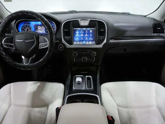 2023 Chrysler 300 Touring
