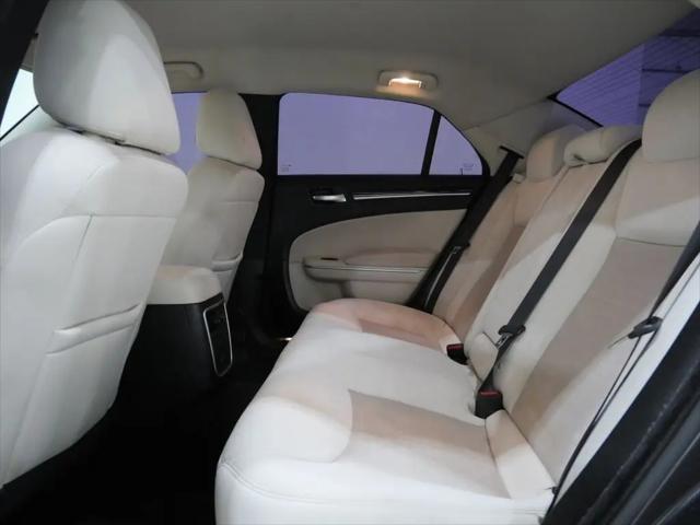 2023 Chrysler 300 Touring