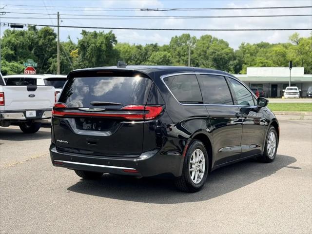 2023 Chrysler Pacifica Touring