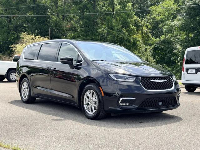 2023 Chrysler Pacifica Touring