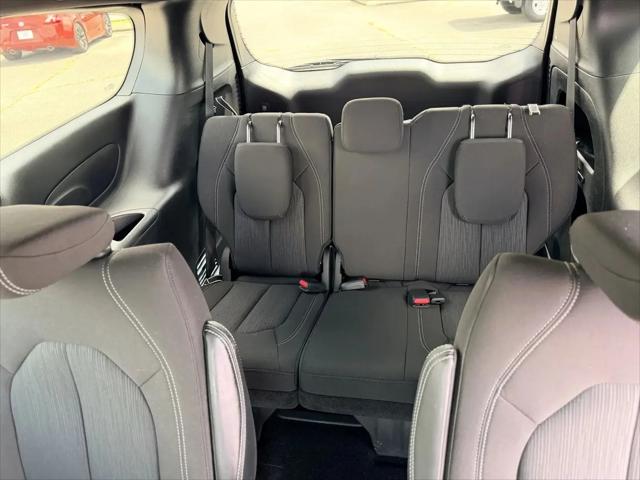 2023 Chrysler Pacifica Touring