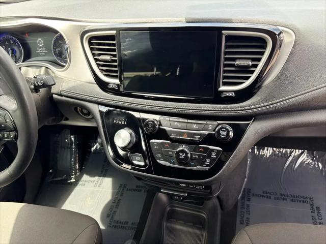 2023 Chrysler Pacifica Touring