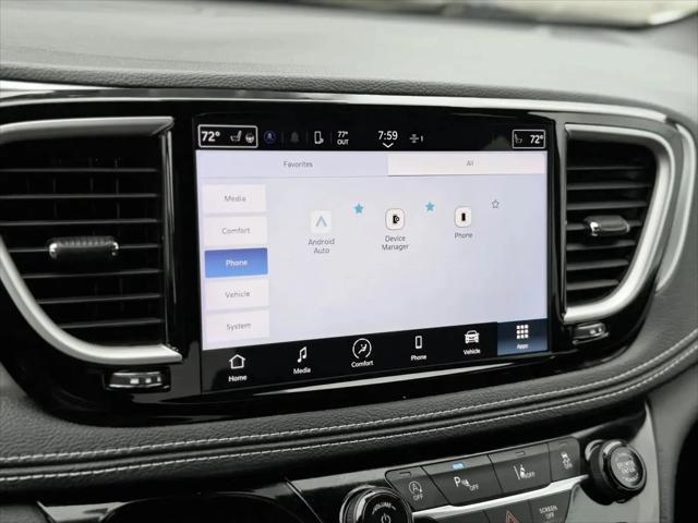 2023 Chrysler Pacifica Touring