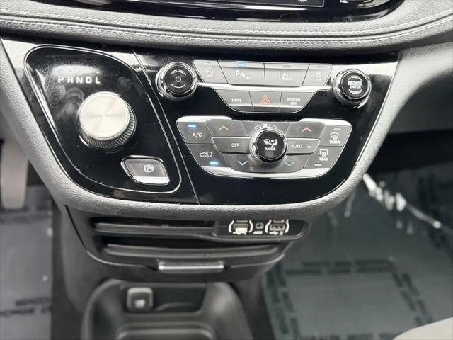 2023 Chrysler Pacifica Touring