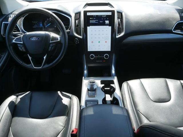 2021 Ford Edge Titanium