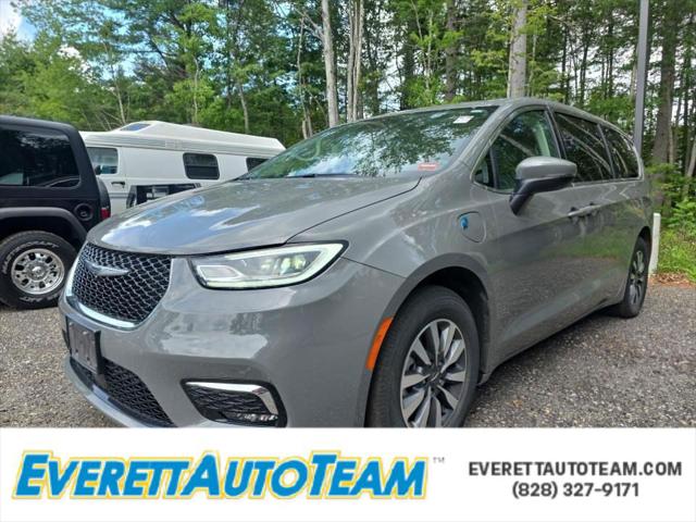 2023 Chrysler Pacifica Hybrid Touring L for sale in Morganton, NC