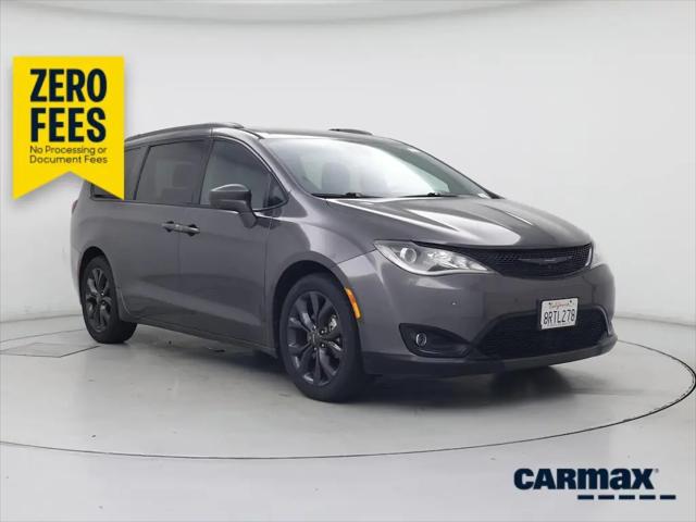 2020 Chrysler Pacifica Touring L for sale in Canoga Park, CA