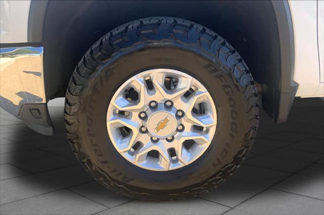 Used 2024 Chevrolet Silverado 2500HD 4WD Crew Cab Standard Bed LT For Sale in Lubbock, TX