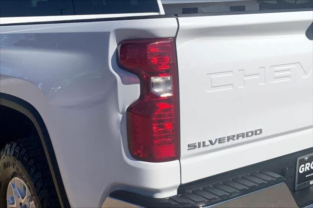 Used 2024 Chevrolet Silverado 2500HD 4WD Crew Cab Standard Bed LT For Sale in Lubbock, TX