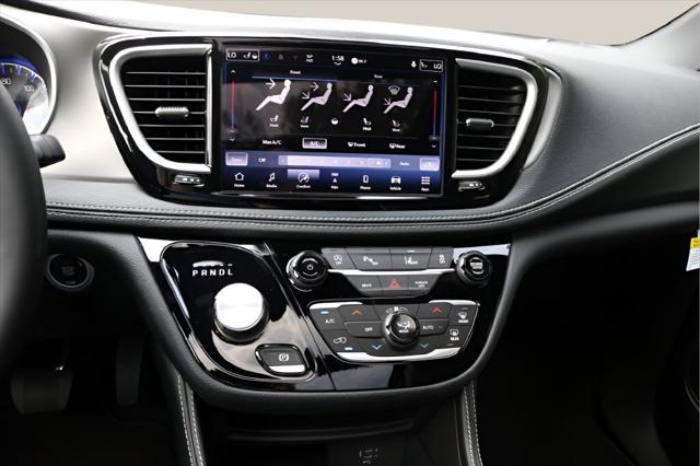 2027 Chrysler Pacifica Limited