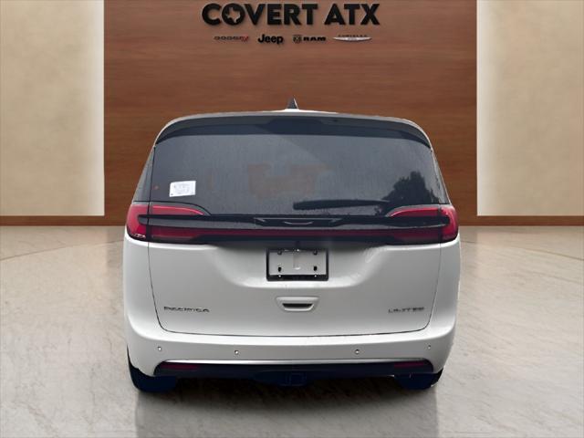 2027 Chrysler Pacifica Limited