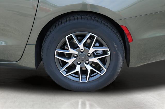 2027 Chrysler Pacifica Limited