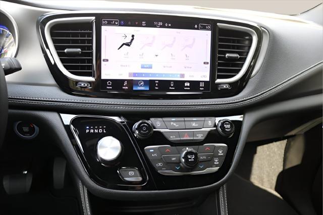 2027 Chrysler Pacifica Limited