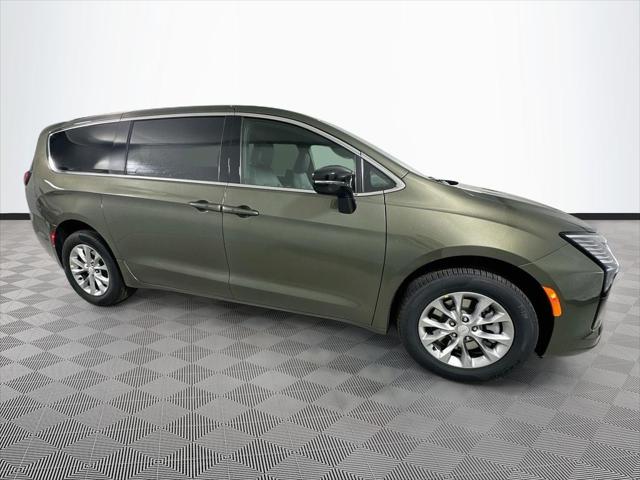 2027 Chrysler Pacifica PACIFICA SELECT AWD 2027 Chrysler Pacifica PACIFICA SELECT AWD