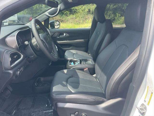 2027 Chrysler Pacifica PACIFICA SELECT 2027 Chrysler Pacifica PACIFICA SELECT