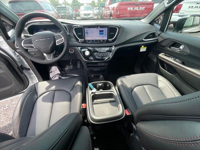2027 Chrysler Pacifica PACIFICA SELECT 2027 Chrysler Pacifica PACIFICA SELECT