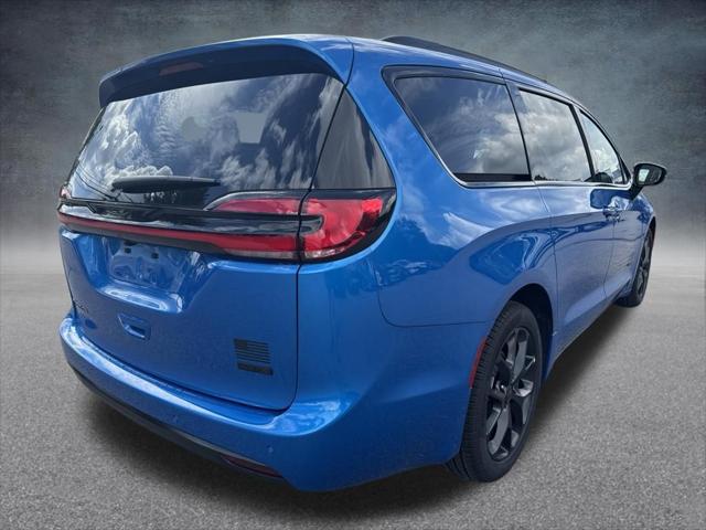 2027 Chrysler Pacifica PACIFICA SELECT