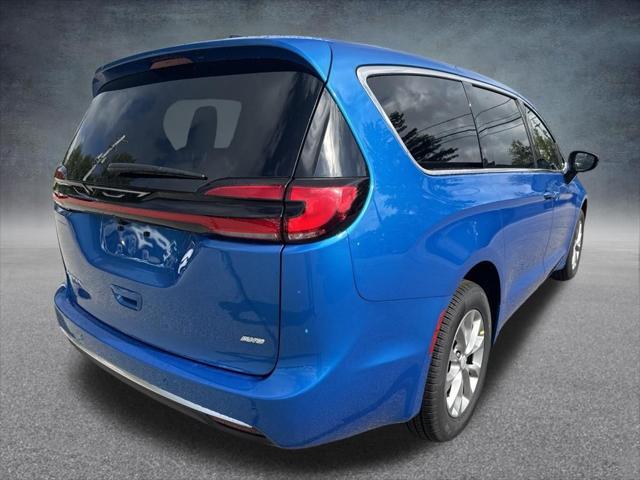 2027 Chrysler Pacifica PACIFICA SELECT AWD