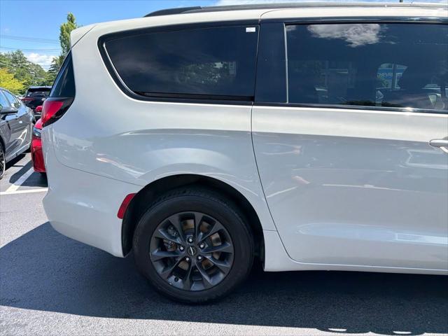 2021 Chrysler Pacifica Touring L AWD