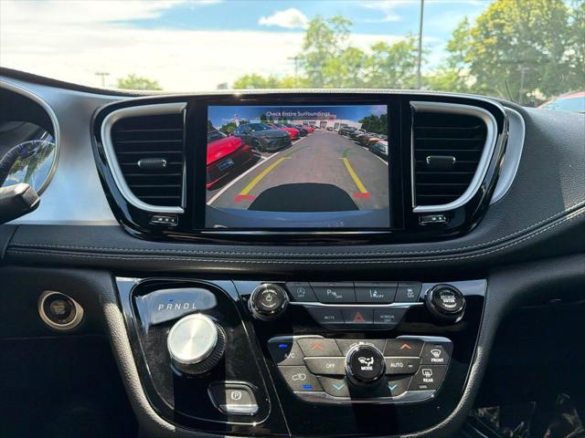 2021 Chrysler Pacifica Touring L AWD