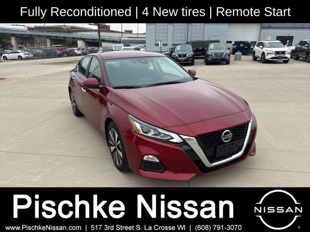 2022 Nissan Altima SV FWD for sale in La Crosse, WI