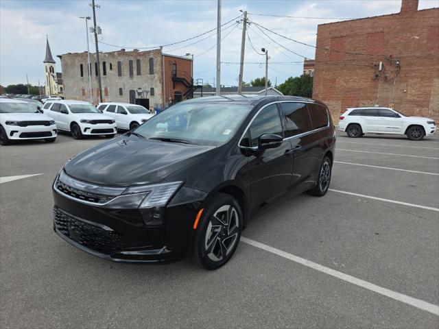 2027 Chrysler Pacifica PACIFICA LIMITED AWD