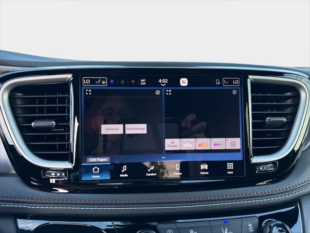 2027 Chrysler Pacifica Select AWD