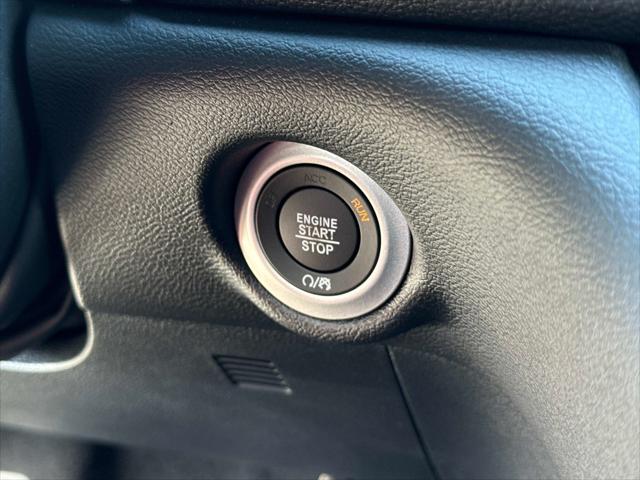 2027 Chrysler Pacifica Select AWD