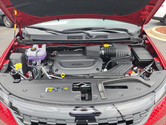 2027 Chrysler Pacifica Select