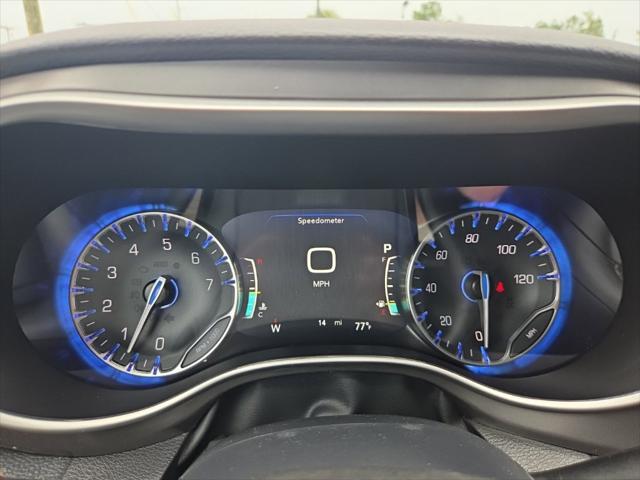 2027 Chrysler Pacifica Select